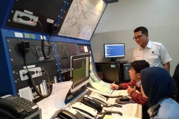  Regulasi Terbang Malam Tuntut Kelengkapan Sarana Penunjang