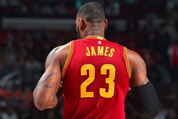  LeBron James Pindah ke LA Lakers Musim Depan