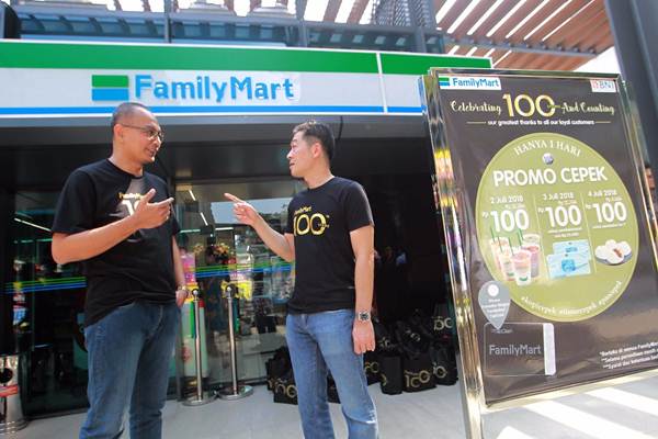  Pembukaan Gerai FamilyMart