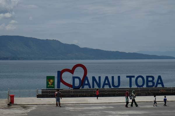  Pengembangan Wisata Danau Toba Kurang Terintegrasi