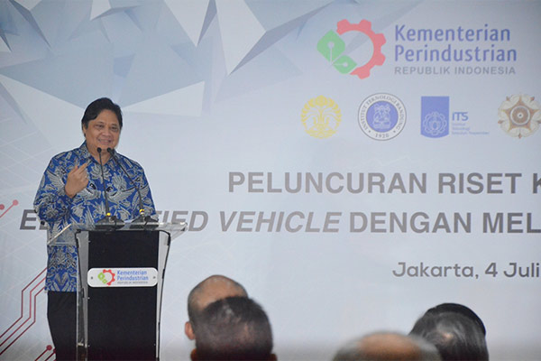  Kemenperin, Toyota, dan Perguruan Tinggi Riset Penahapan Mobil Listrik