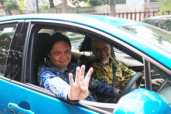  Kemenperin Dorong Mobil Hibrida Colok (PHEV) Jadi Solusi Jangka Pendek