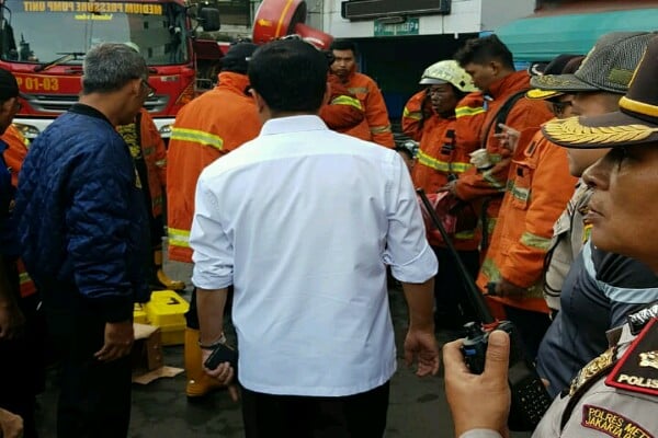  Kebakaran Gedung Kemenhub: Api Sudah Padam, Menhub Pantau Langsung Proses Pemadaman