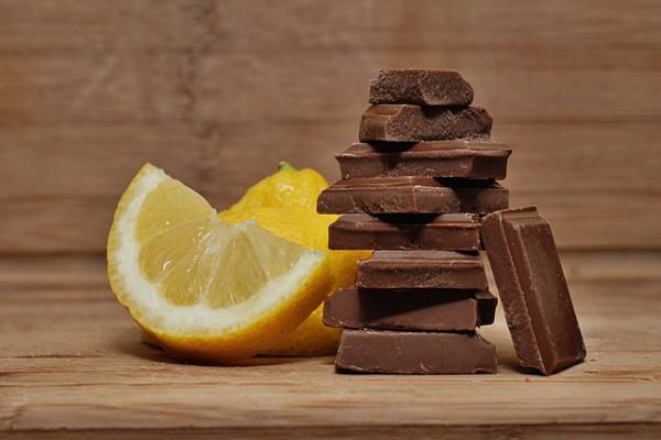  8 Cara Mencerahkan Wajah dengan Cokelat