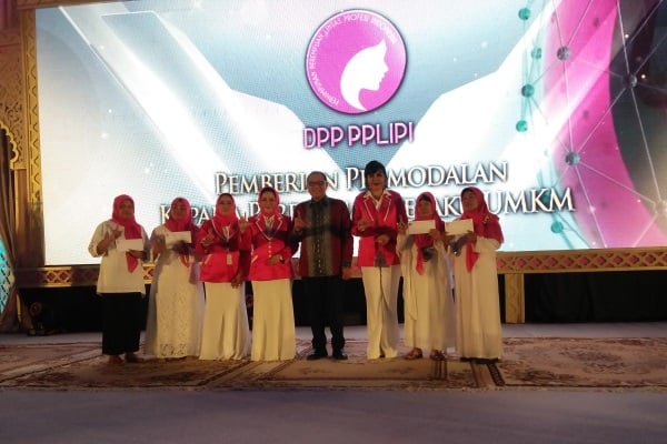  Organisasi Perempuan Ini Pecahkan Rekor Bantuan Modal 5.600 UMKM