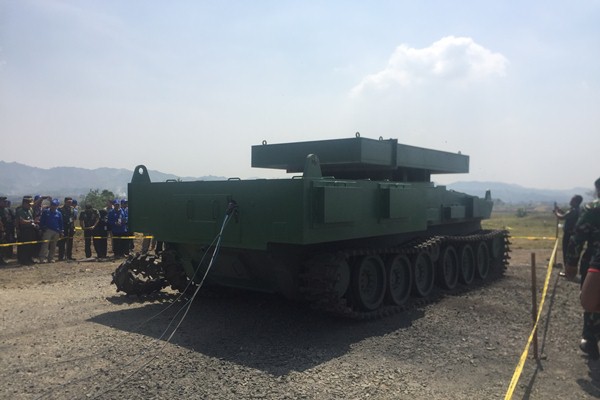  Pindad Uji Ledak Tank Medium Dengan Bom Ranjau