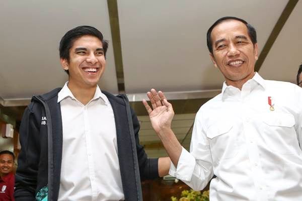  Keakraban Jokowi dan Menpora Malaysia Syed Saddiq