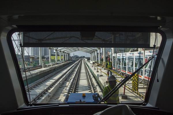  Seluruh Kereta LRT Jakpro Buatan Korsel Tiba di Jakarta