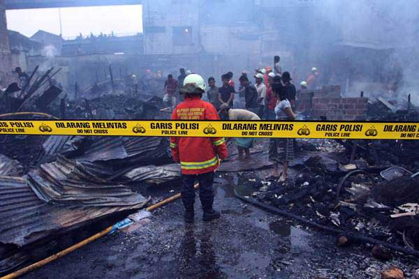  Pasar Gedebage Bandung Terbakar, 150 Kios Hangus, Jumlah Korban Masih Didata