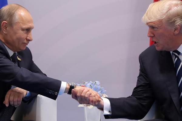  Lama Tak Harmonis, Trump dan Putin Gelar KTT Pertama