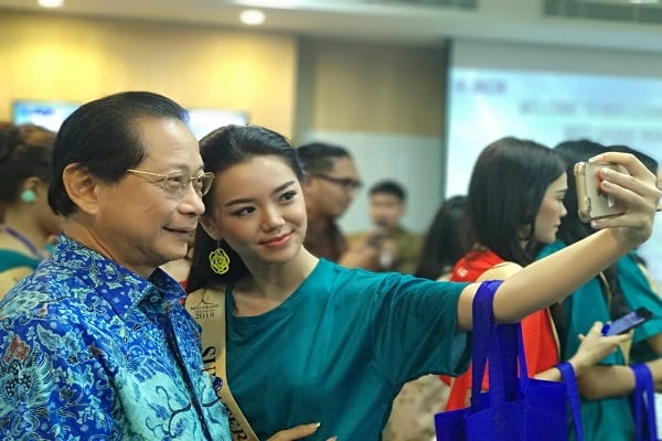 Saat Bos BCA Menerima Miss Grand Indonesia 2018