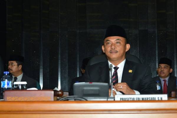  Pemecatan Wali Kota Tuai Kontroversi, Ketua DPRD Bakal Panggil Anies-Sandi 