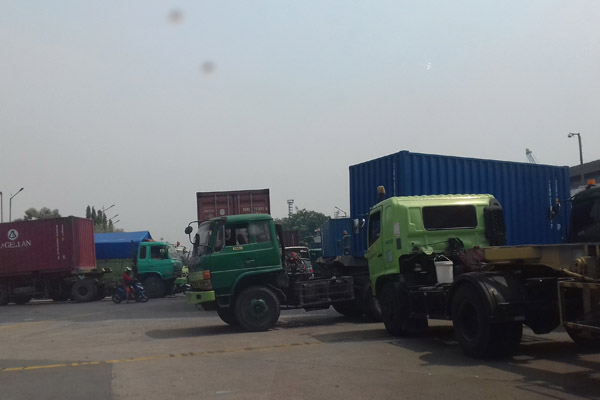  Sistem Gerbang Otomatis Timbulkan Kemacetan di Gate 9 Tanjung Priok