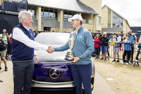  Mercedes-Benz Tampilkan Masa Depan Elektromobilitas di Ajang Golf Open ke-147 