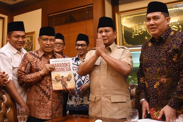  Apa yang Dibicarakan Puan Maharani dan Prabowo Subianto?