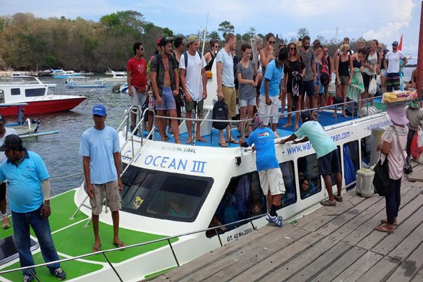  Cuaca Buruk, Kapal Cepat Padangbai-Gili Trawangan Dilarang Beroperasi