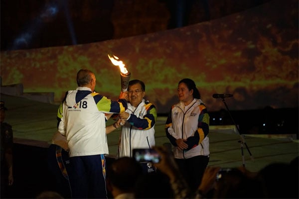  Menko Puan Dampingi Wapres Jusuf Kalla Saksikan Dimulainya Torch Relay Asian Games 2018