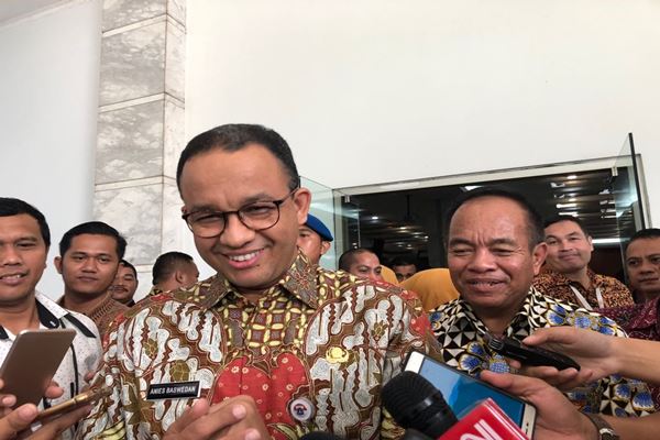  Tak Mau Kalah dengan Jokowi, Anies Teken Pergub Proyek Strategis Daerah 