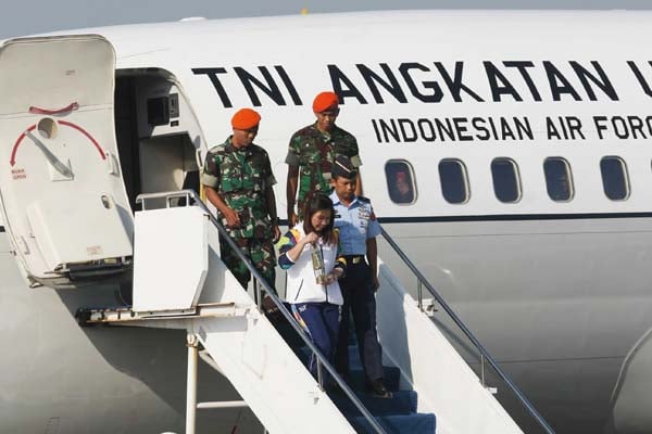  Api Asian Games: Diturunkan Penerjun dari Hercules TNI AU, Mendarat di Titik Start Kirab JSC