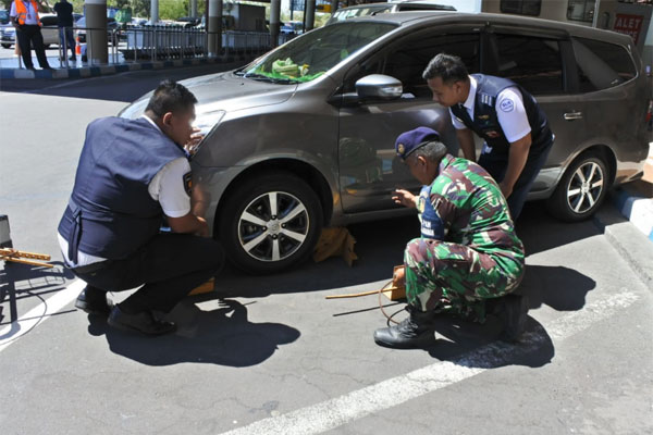  Penertiban Parkir Kendaraan di Bandara Internasional Juanda