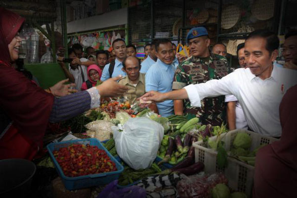  Setandan Pisang Diborong Jokowi Rp300.000, Mba Pur pun Sumringah