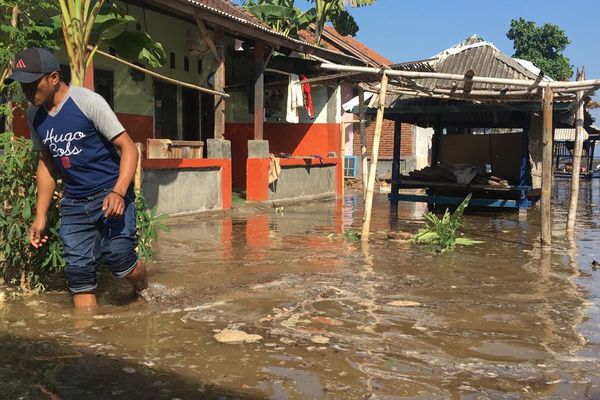  Banjir Rob, Kawasan Wisata di Senggigi dan Gili Trawangan Terdampak