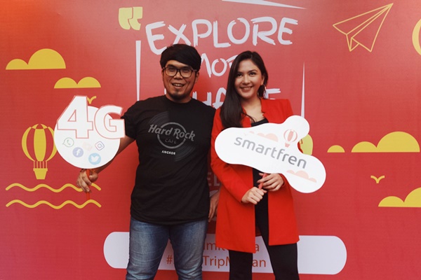  Smartfren Smartrip “Explore More, Share More”