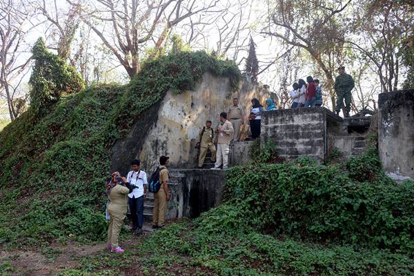  Observasi Benteng Kedung Cowek Gandeng Pemerhati Sejarah