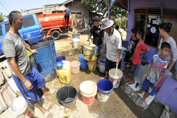  Kemarau Panjang, BPBD Jateng Salurkan 8 Juta Liter Air Bersih