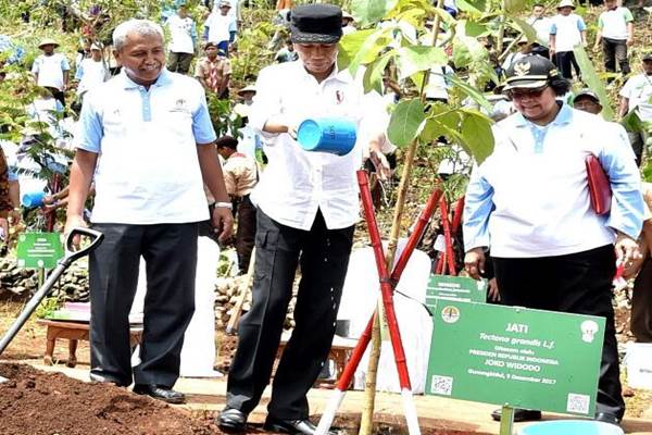  Presiden Jokowi Izinkan Dana Desa untuk Bangun Lapangan Olahraga