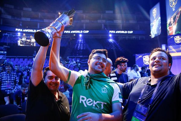  Arab Saudi Pukul Belgia, Rebut Trofi Piala Dunia eSports