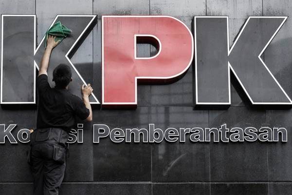  Korupsi RAPBN-P 2018: KPK Periksa Bupati Kampar dan Wali Kota Dumai