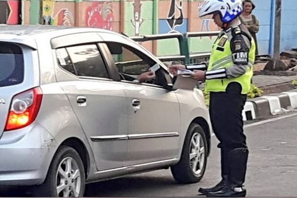  Hari ke-7 Aturan Ganjil-Genap, 1.261 Pengendara Mobil Ditilang Polisi
