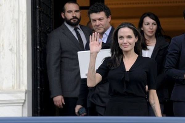  Angelina Jolie Ingin Perceraiannya dengan Brad Pitt Beres Tahun 2018