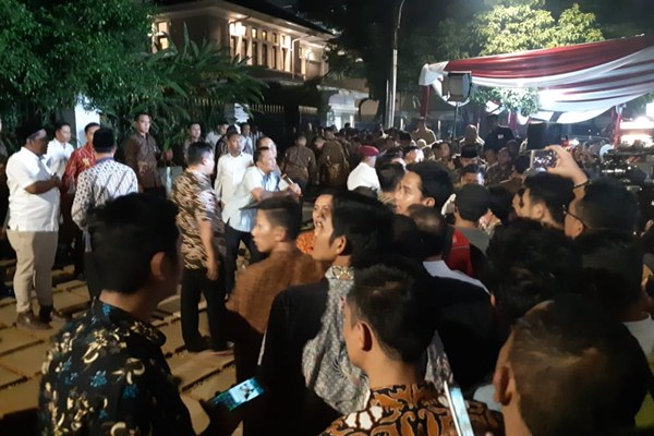  Tim Prabowo Siapkan Panggung Deklarasi Capres-Cawapres di Kertanegara