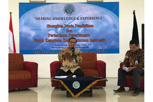  General Manager Bandara Adisutjipto Lakukan Sharing Knwoledge Bersama 80 Dosen Sekolah Kedirgantaraan