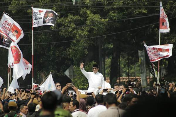  Prabowo Subianto Sapa Pendukungnya