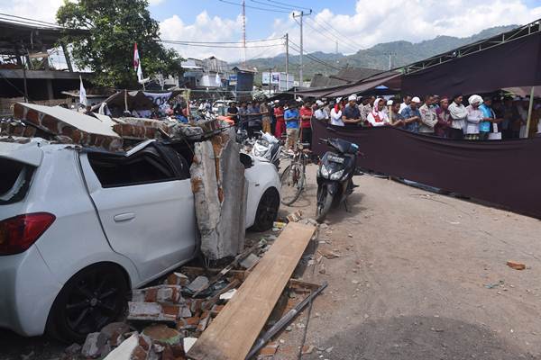  Salat Jumat Korban Gempa Lombok