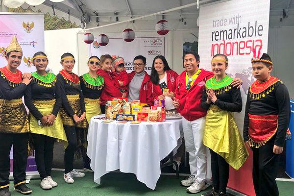  KBRI Bogota Perkenalkan Mie Goreng dan Dangdut ke Masyarakat Kolombia