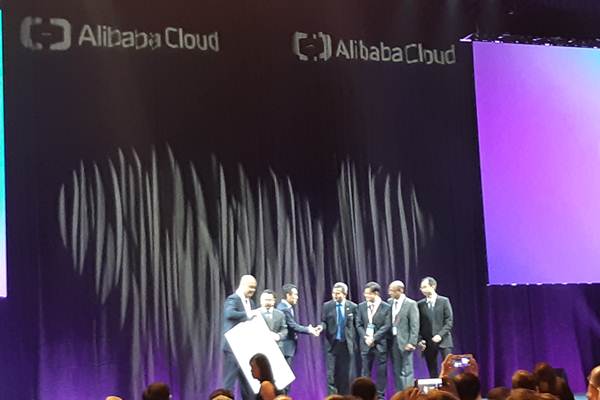  Alibaba Cloud Gandeng NUS Dorong Penelitian Teknologi