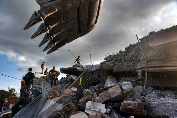  Gempa Lombok: Pembersihan Puing Reruntuhan di Pemenang Ditarget Selesai Sepekan