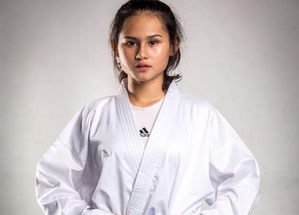  Kenalan dengan Atlet Cantik yang Jago Karate Ceyco Georgia