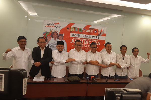  Tim Pemenangan Jokowi-Ma’ruf Didaftar Besok, PPP Deklarasikan Sarung Jokowi