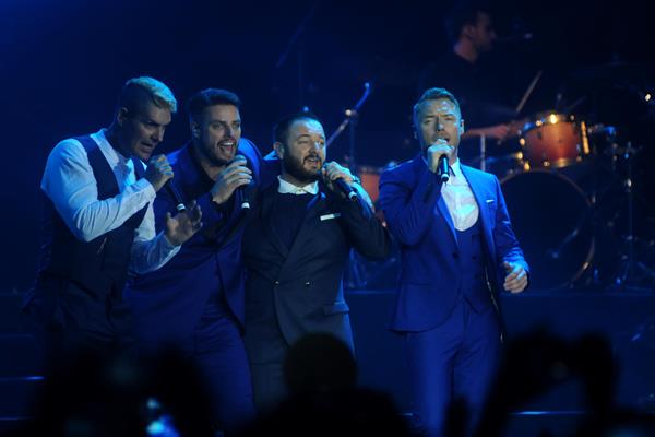  Boyzone Sukses Bikin Penonton Histeris di Prambanan Jazz 2018