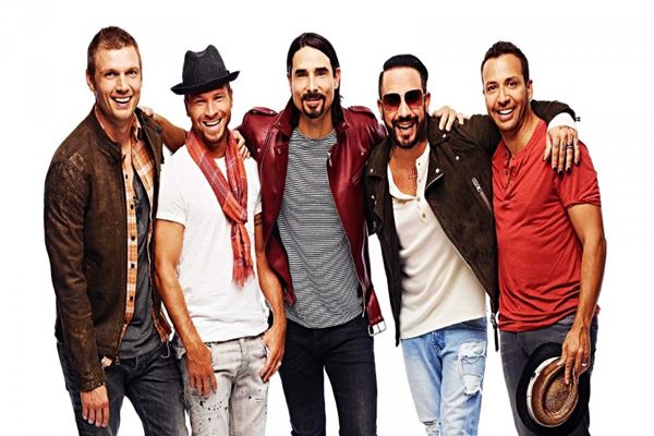  Badai dan Hujan Deras, Backstreet Boys dan 98 Degrees Batal Konser