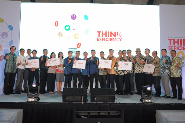 Dari enam tim yang berhasil masuk ke babak final, dewan juri akhirnya memutuskan dua tim Inovator Indonesia sebagai pemenang utama Think Efficiency Award 2018. /SHEEL 
