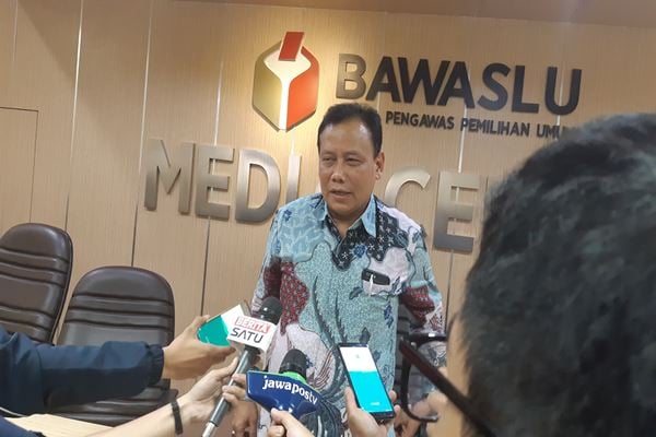  Soa Mahar Sandiaga, Ketua Bawaslu Enggan Video Call  dengan Andi Arief