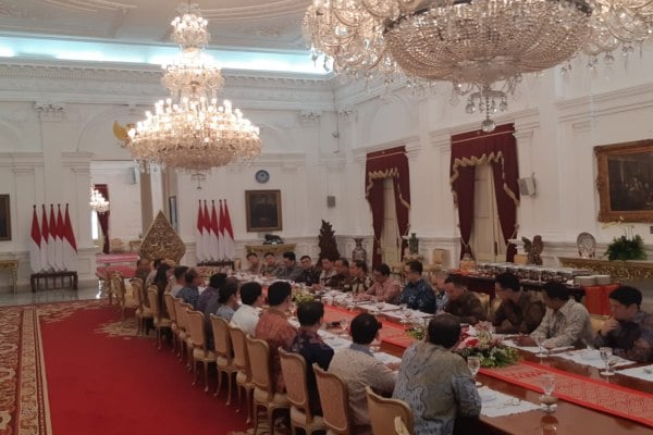  PERTEMUAN PRESIDEN JOKOWI : Para Pewaris Bisnis ‘Curhat’ di Istana