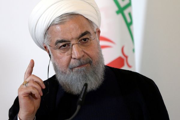  Ekonomi Iran Tertekan, Parlemen Panggil Presiden Rouhani