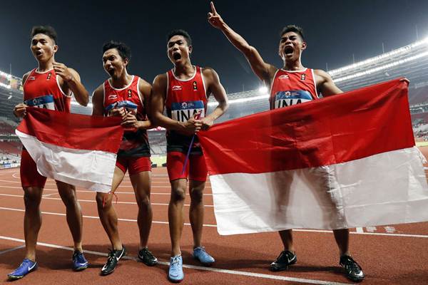  Lalu Muhammad Zohri dan Tim Raih Perak Asian Games 2018